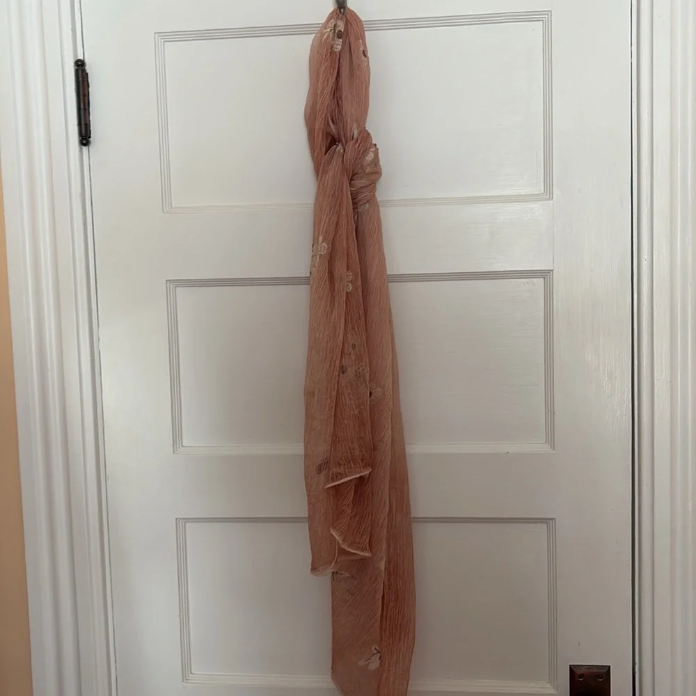 G Delicate Floral Peach Scarf. Polyester. 86 x 28